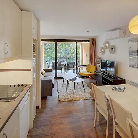 Apartamento Immogroom - 3 - Renovated - Pool - Air Conditioning - Parking - Wifi