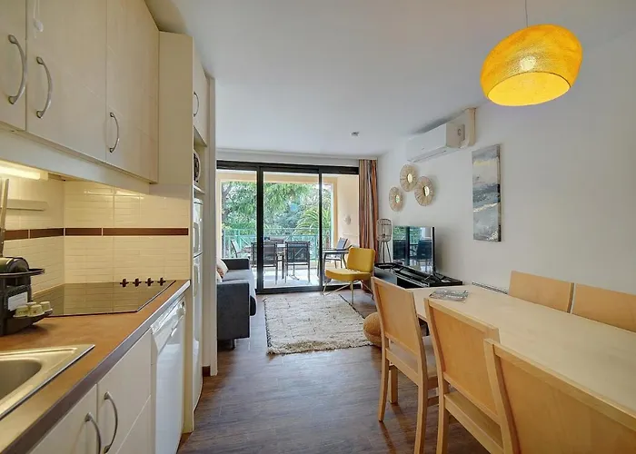 Immogroom - 3 - Renovated - Pool - Air Conditioning - Parking - Wifi Lejlighed